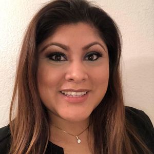 Meet your Posher, Karina